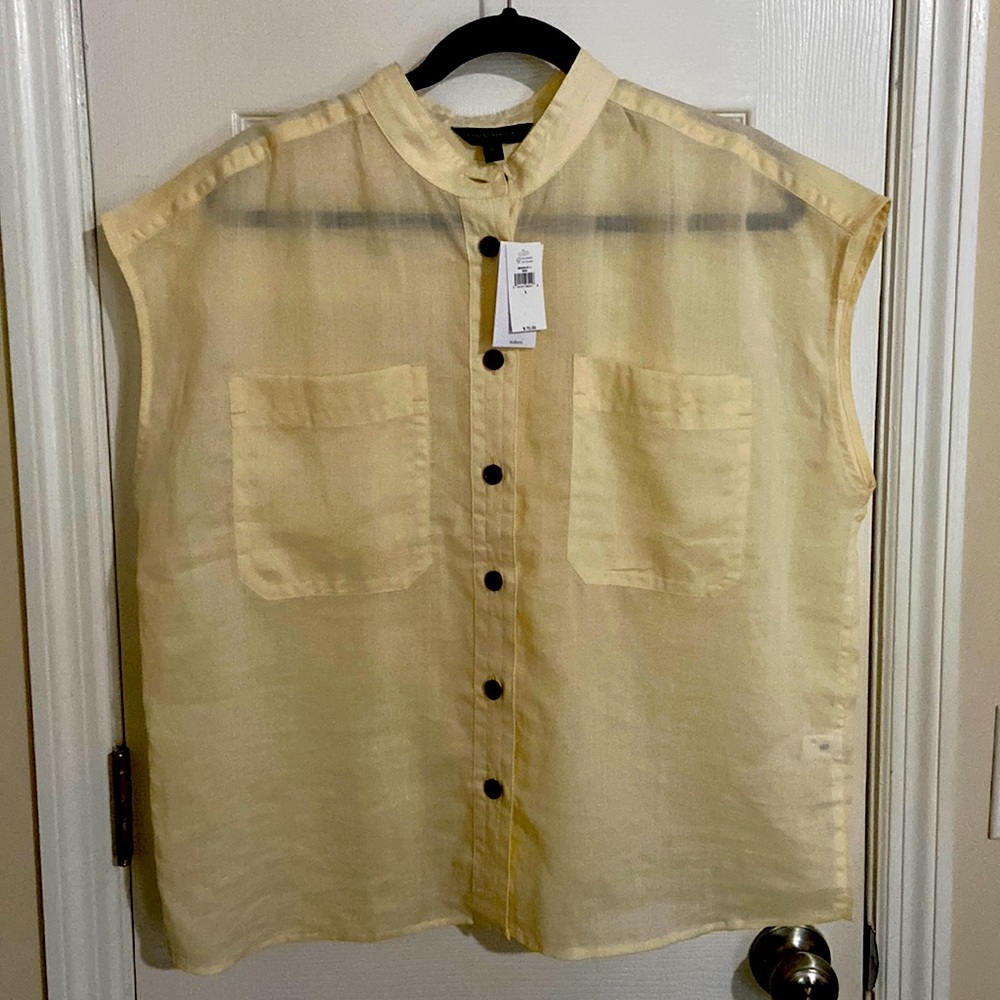 Banana Republic Expedition Sleeveless Shirt Large